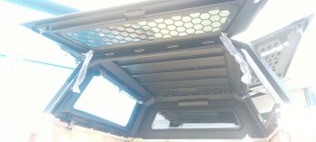 Hard Top Metálico Toyota Hilux Revo/Rocco con ventanas abatibles